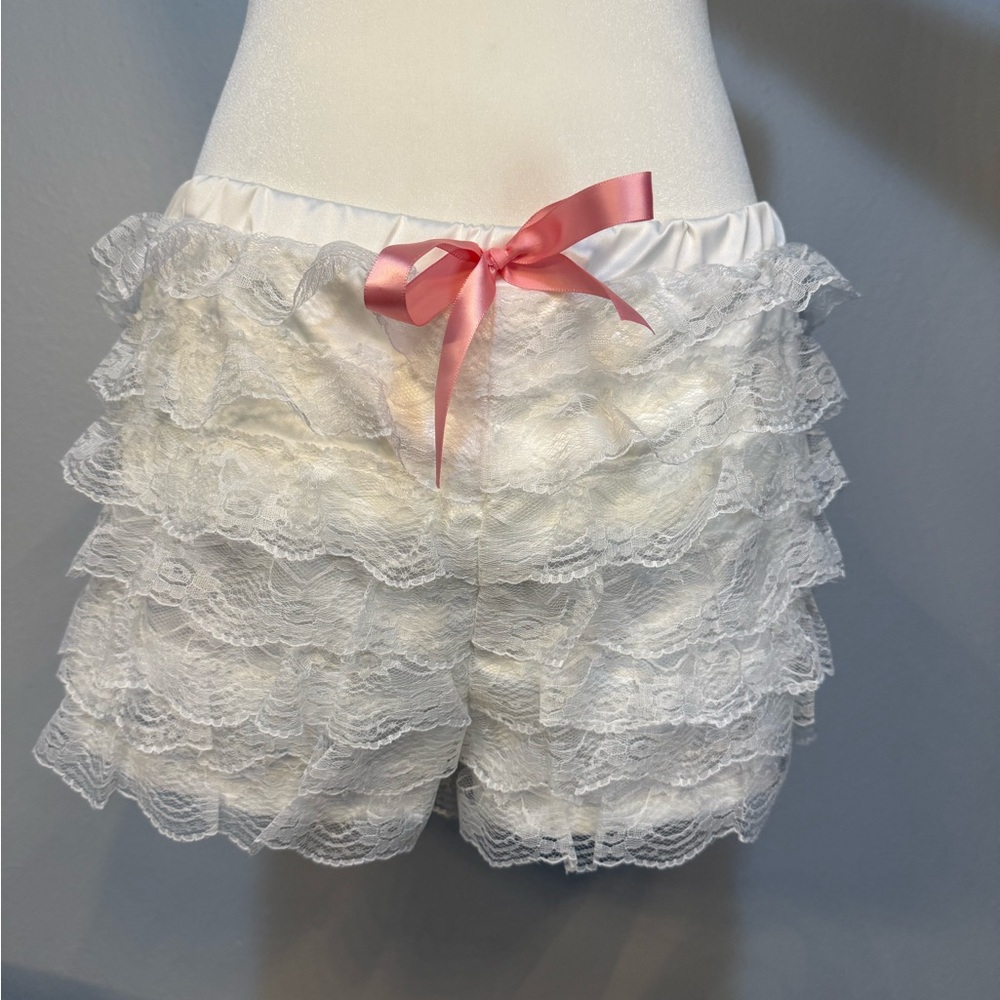 Lace Ruffle Shorts with Pink Bow